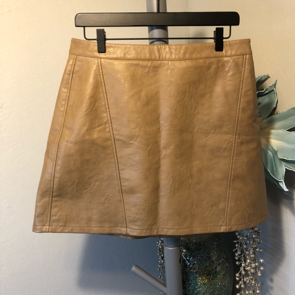 Zara tan/ gold faux leather skirt